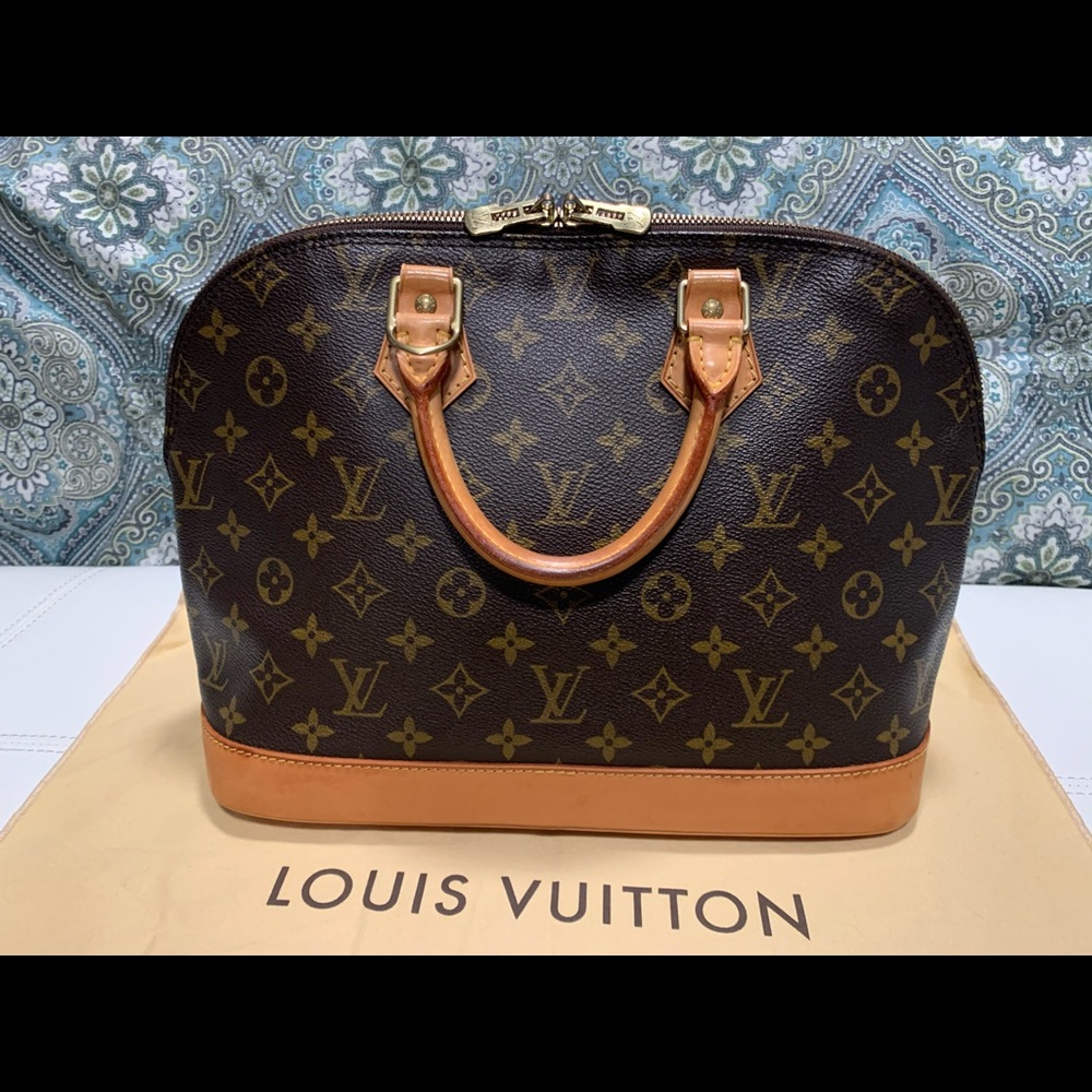 —SOLD on Instagram— Louis Vuitton Alma PM